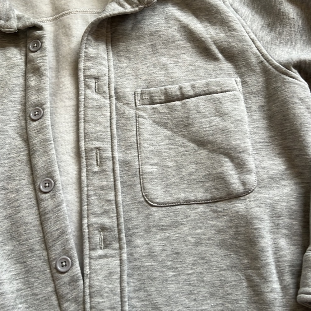 Button up - Picture 3 of 5